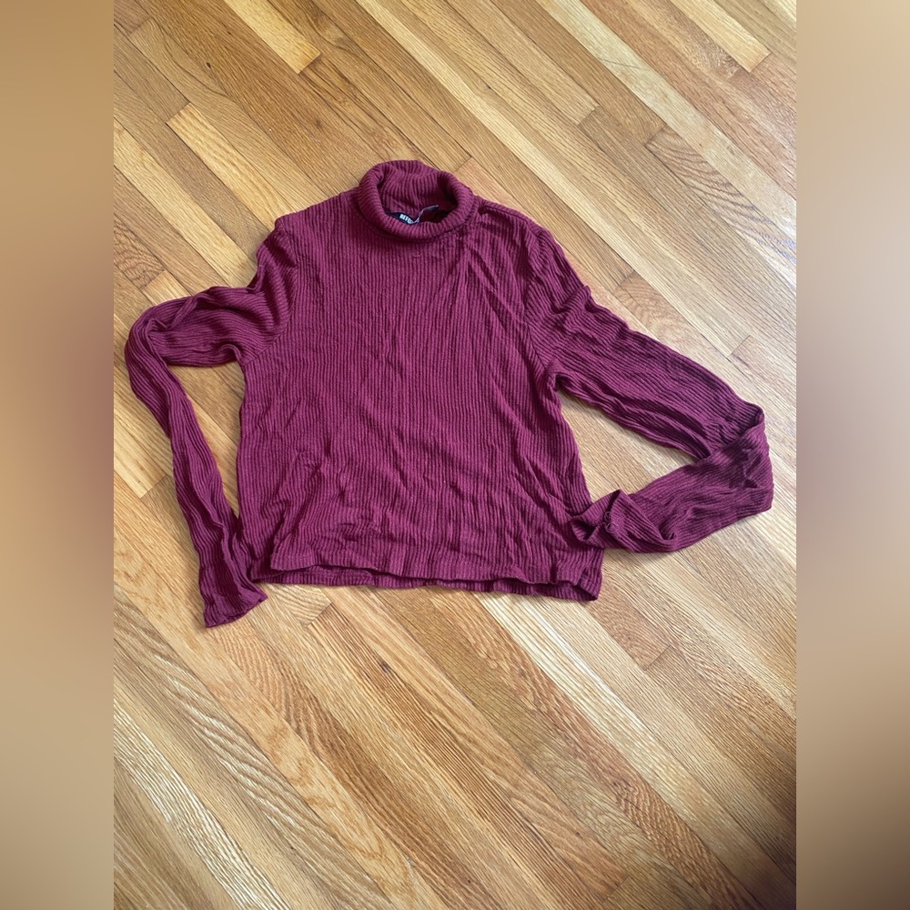 Reformation - cropped turtle neck - size small